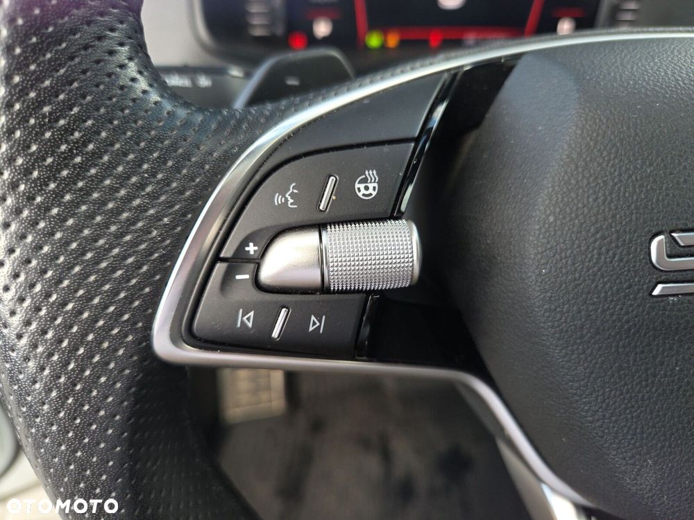 Skoda Karoq 1.5 TSI ACT Sportline DSG - 17