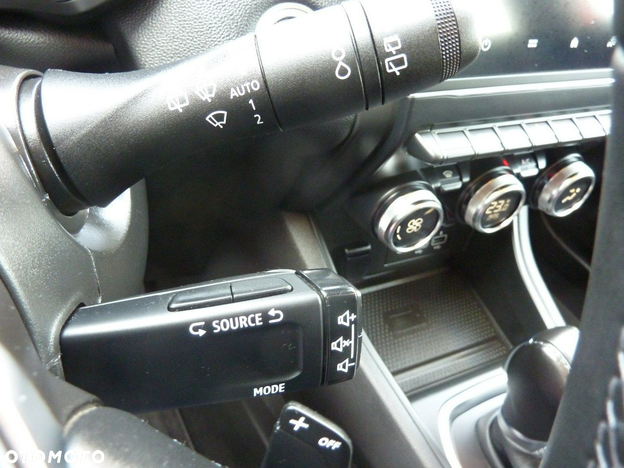 Renault Captur - 31