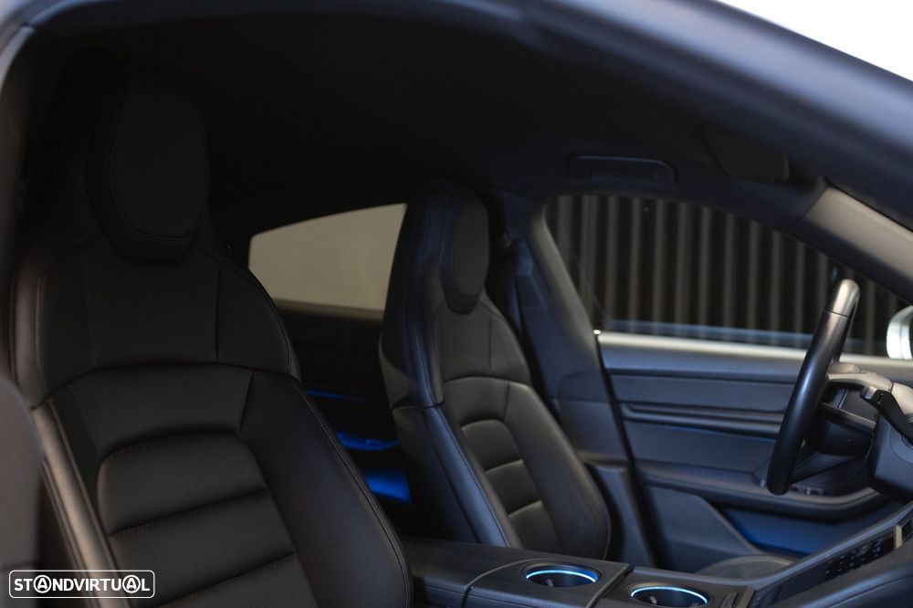 Porsche Taycan 4S Bateria Performance Plus - 44