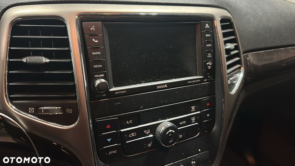 Jeep Grand Cherokee - 13