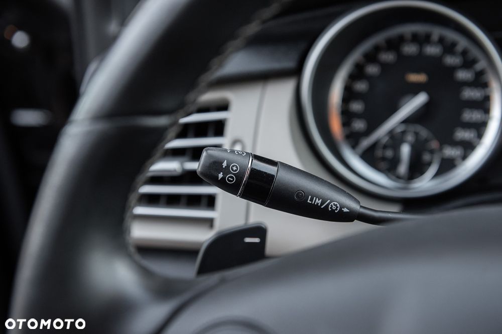 Mercedes-Benz Klasa R 350 CDI 4-Matic - 20