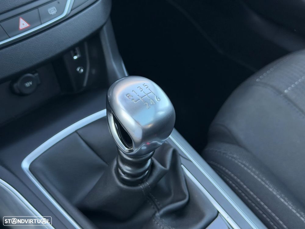 Peugeot 308 1.6 BlueHDi Allure J17 - 26