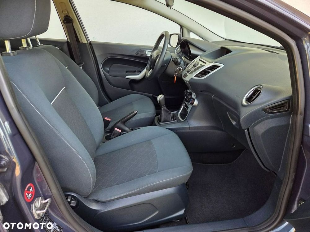 Ford Fiesta - 11