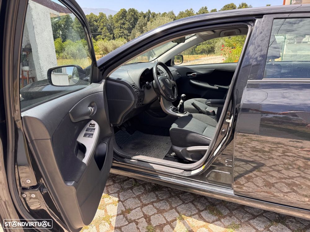 Toyota Corolla 1.4 D-4D Luna - 11