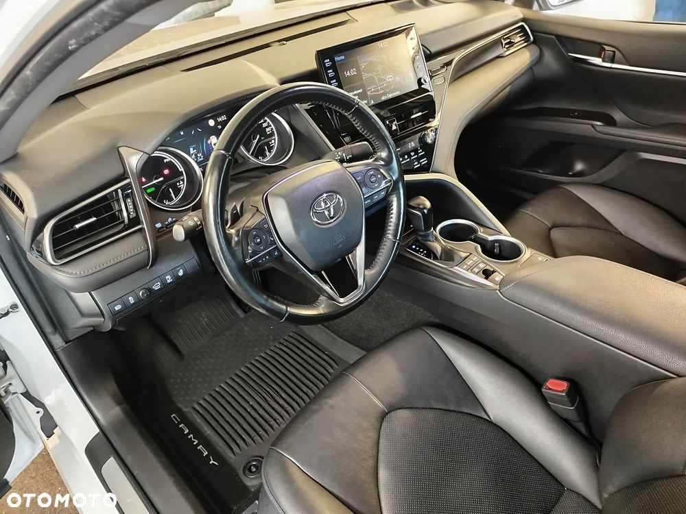 Toyota Camry 2.5 Hybrid Executive CVT - 13