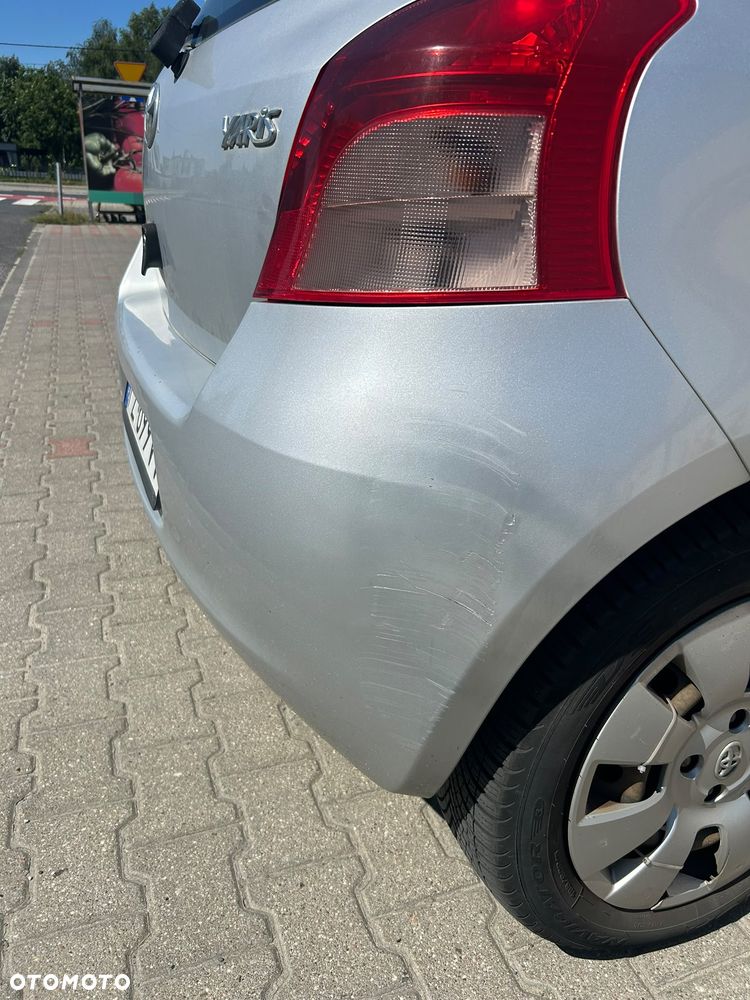 Toyota Yaris 1.3 VVT-i Luna - 2