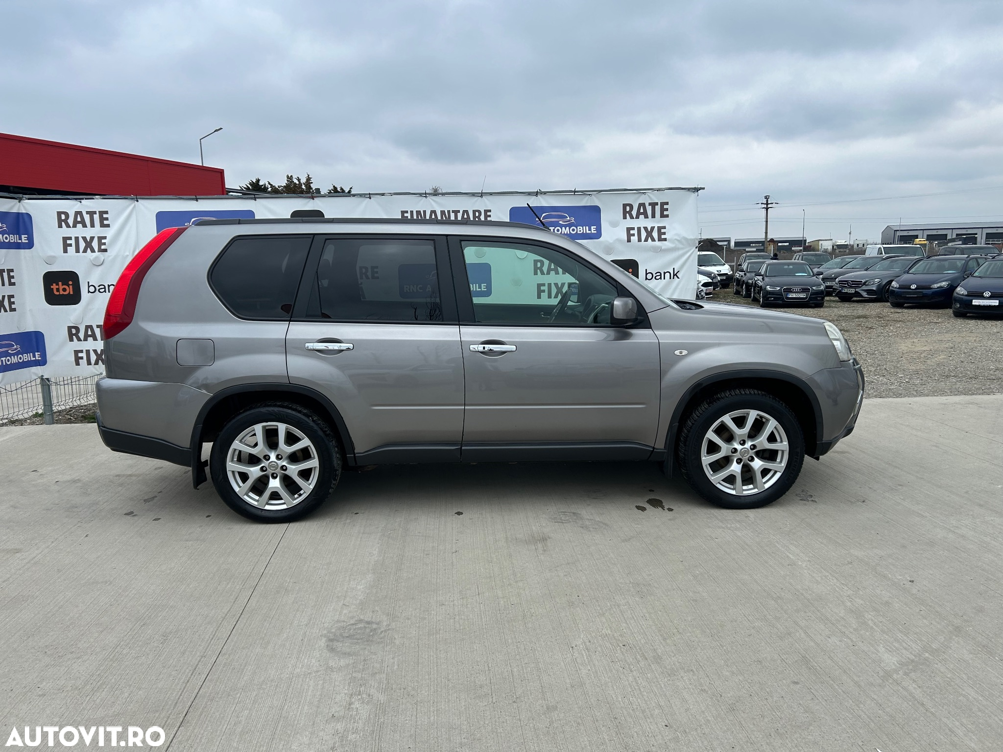 Nissan X-Trail - 8
