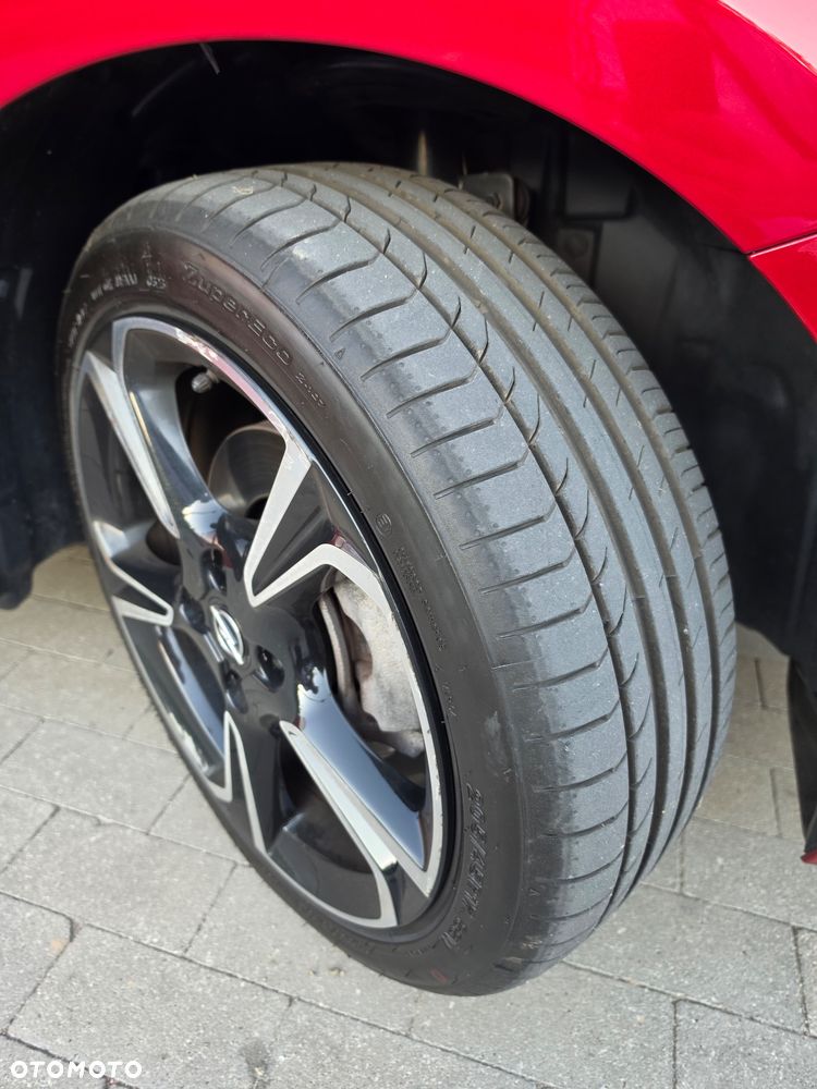 Opel Corsa 1.2 GS S&S - 11