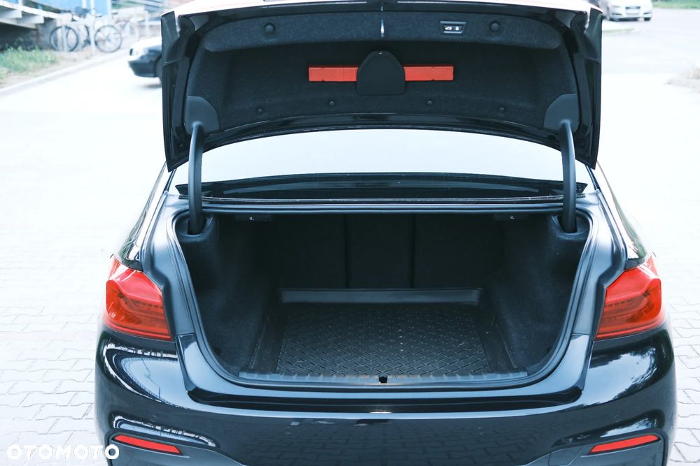 BMW Seria 5 530i xDrive M Sport sport - 10