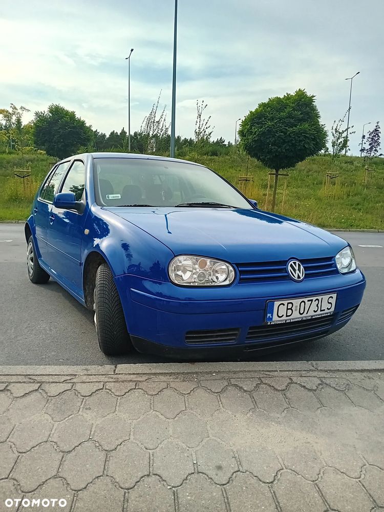 Volkswagen Golf 1.6 - 1