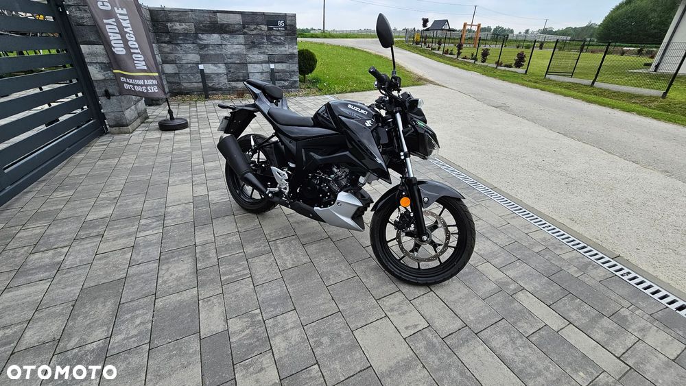 Suzuki GSX - 8
