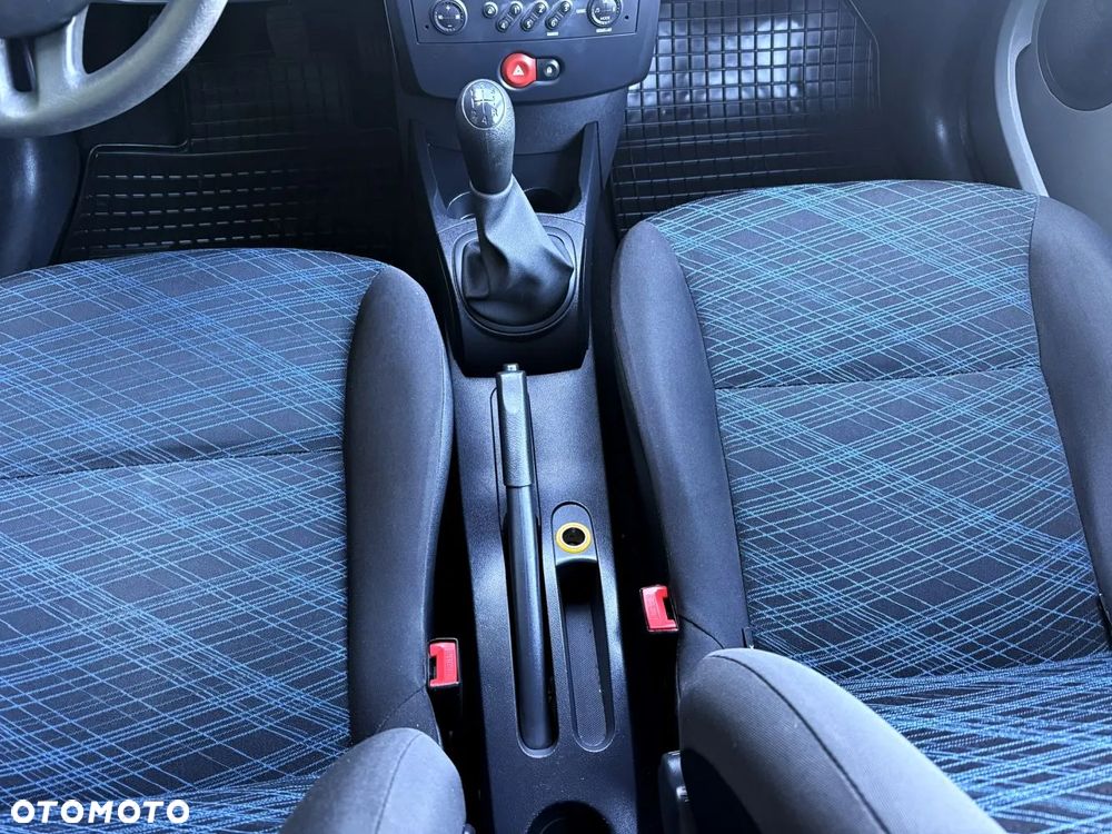 Renault Clio - 31