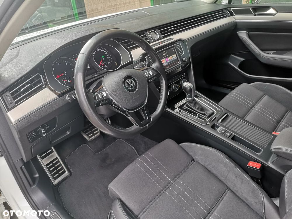 Volkswagen Passat Alltrack 2.0 TDI SCR 4Motion DSG - 14