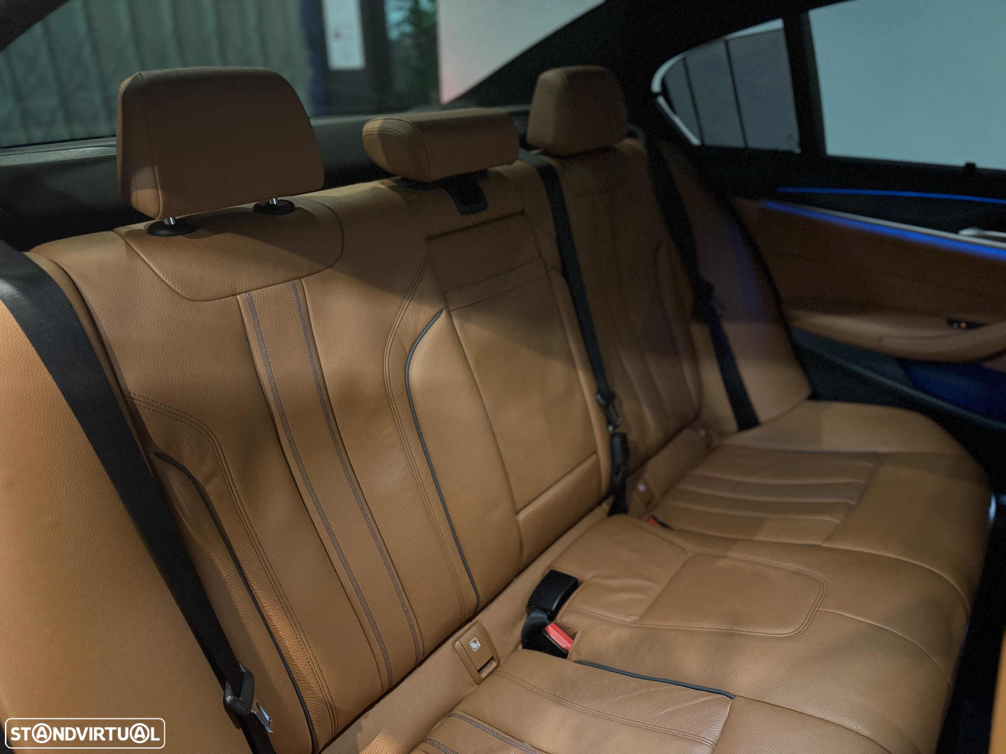 BMW 530 e Pack 50 anos M - 46