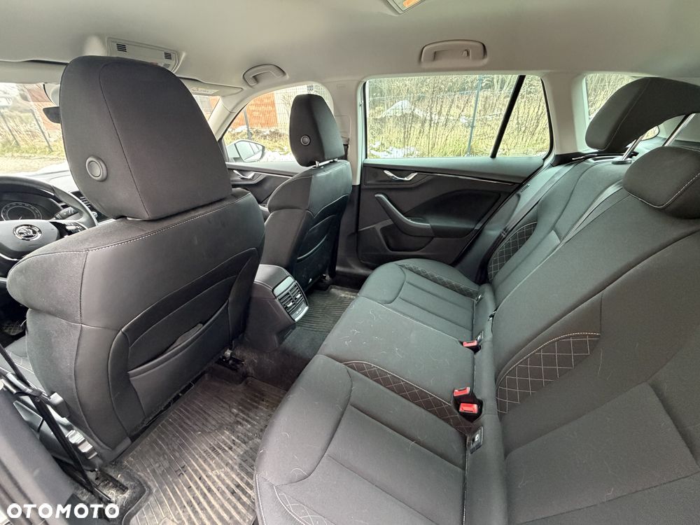 Skoda Kamiq 1.0 TSI Ambition - 17