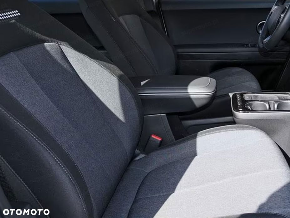 Hyundai IONIQ 5 - 5
