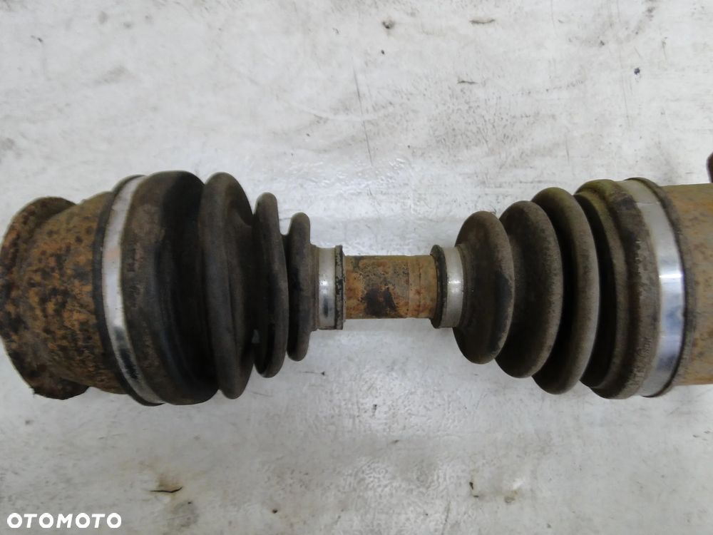 SSANGYONG KORANDO II 2 PÓŁOŚ PÓŁOŚKA LEWA PRZÓD PRZEDNIA  2.9TD - 3