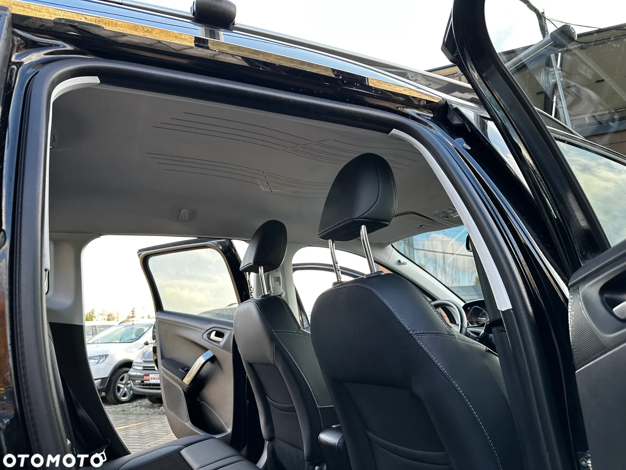 Peugeot 2008 - 24