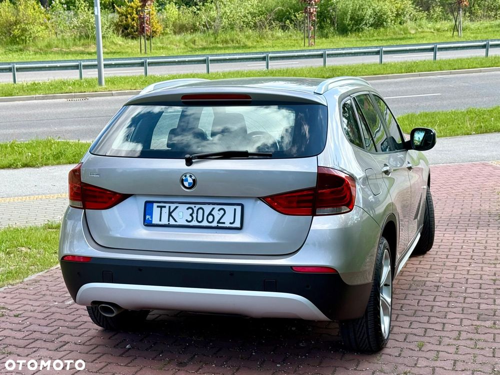 BMW X1 xDrive18d - 13