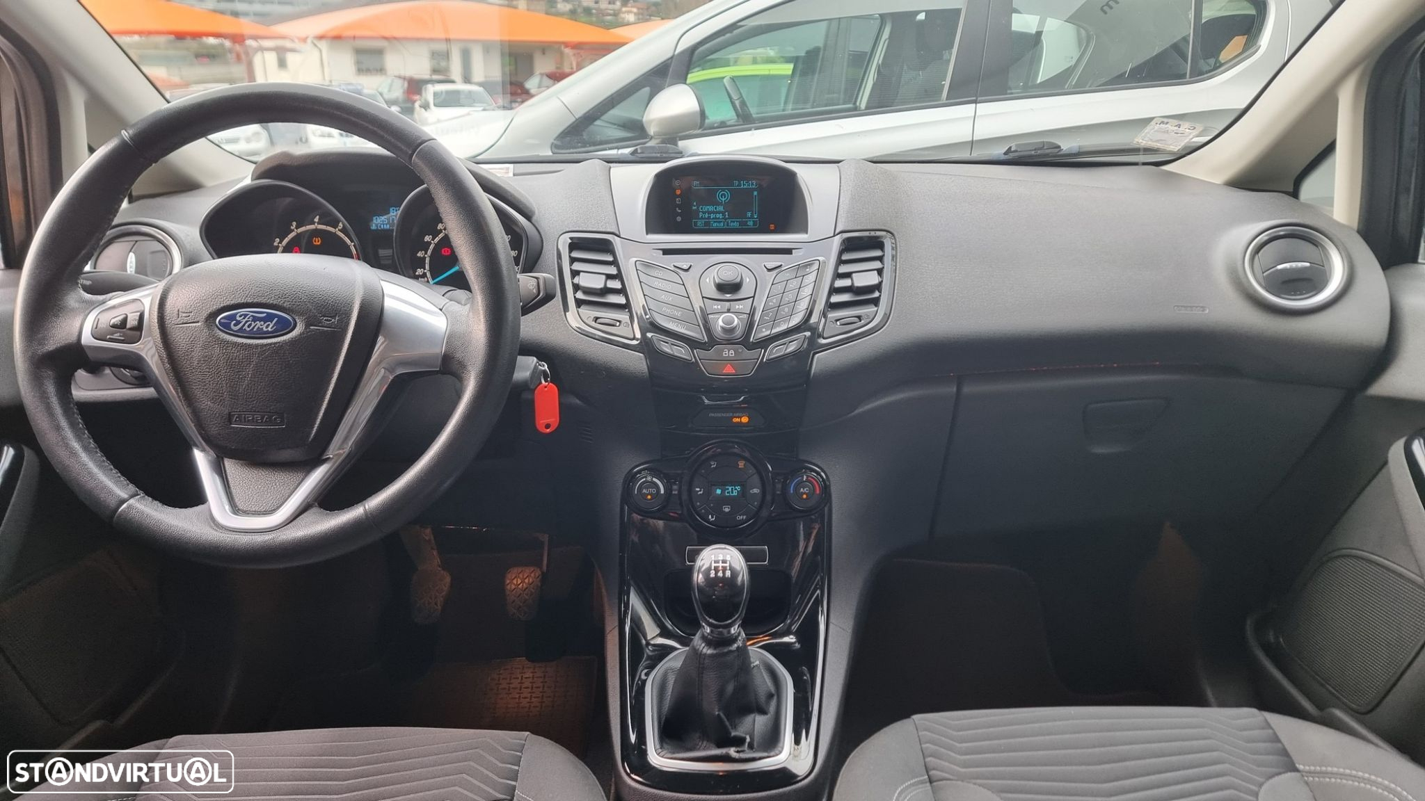 Ford Fiesta 1.0 T EcoBoost Titanium - 8