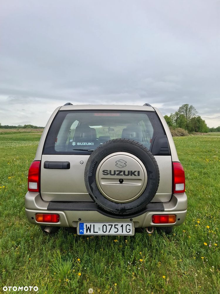 Suzuki Grand Vitara 2.7 V6 - 6