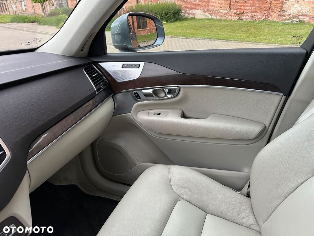 Volvo XC 90 T6 AWD Momentum 7os - 20
