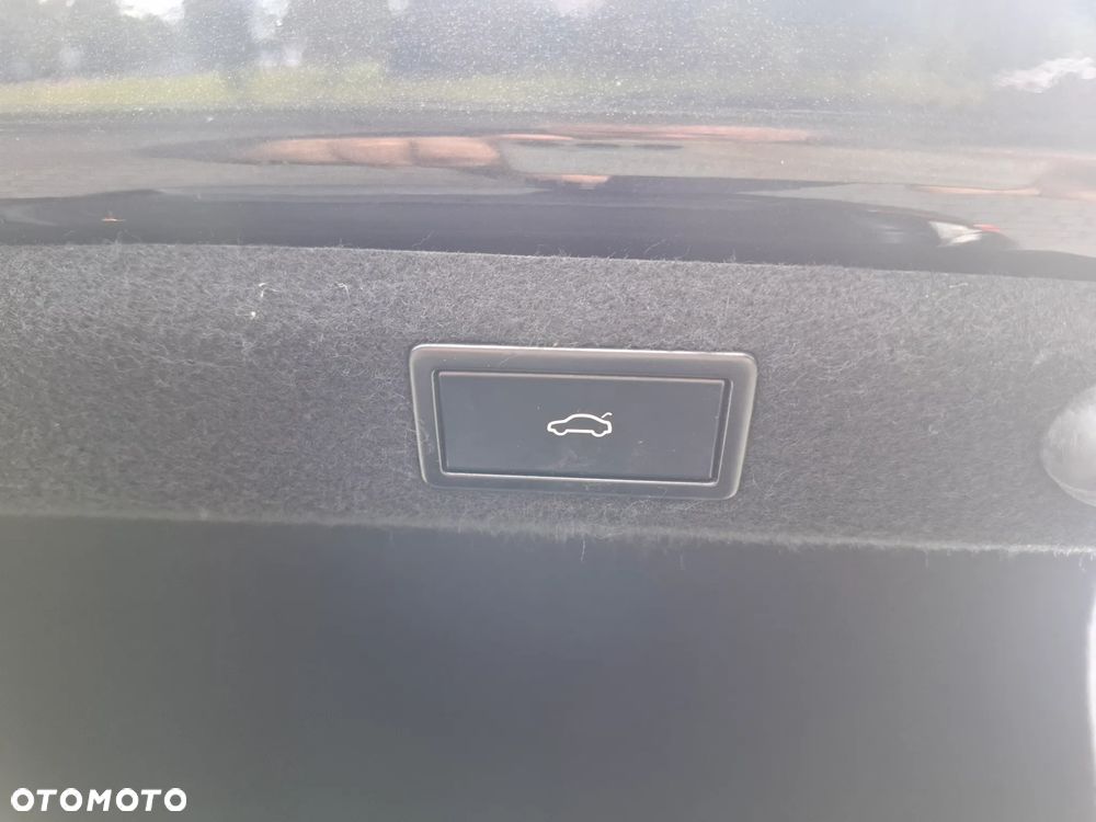 Skoda Superb 2.0 TDI L&K DSG - 9