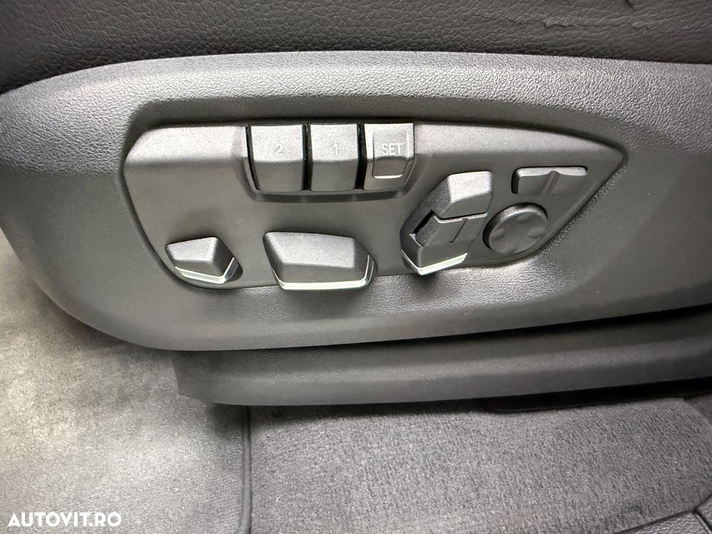 BMW X6 xDrive30d - 27