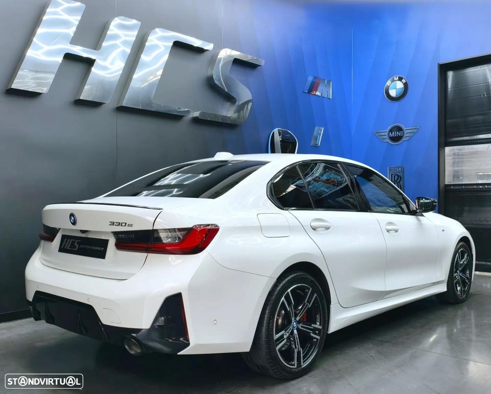 BMW 330 e Pack Desportivo M Pro Auto - 44