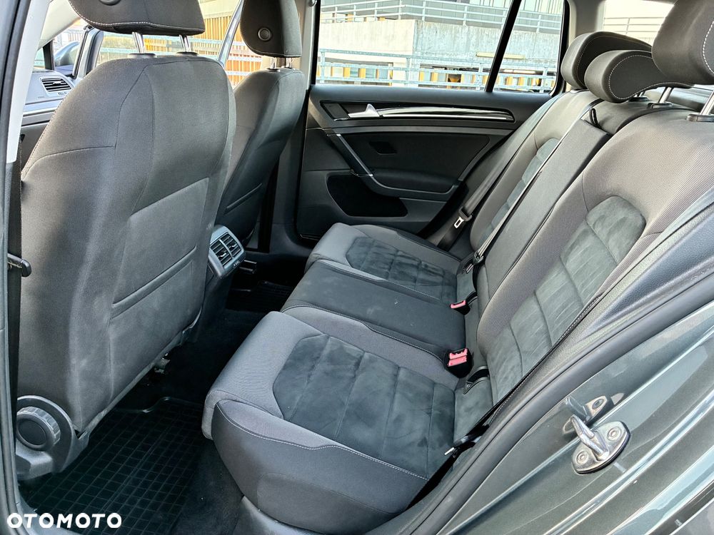 Volkswagen Golf - 13