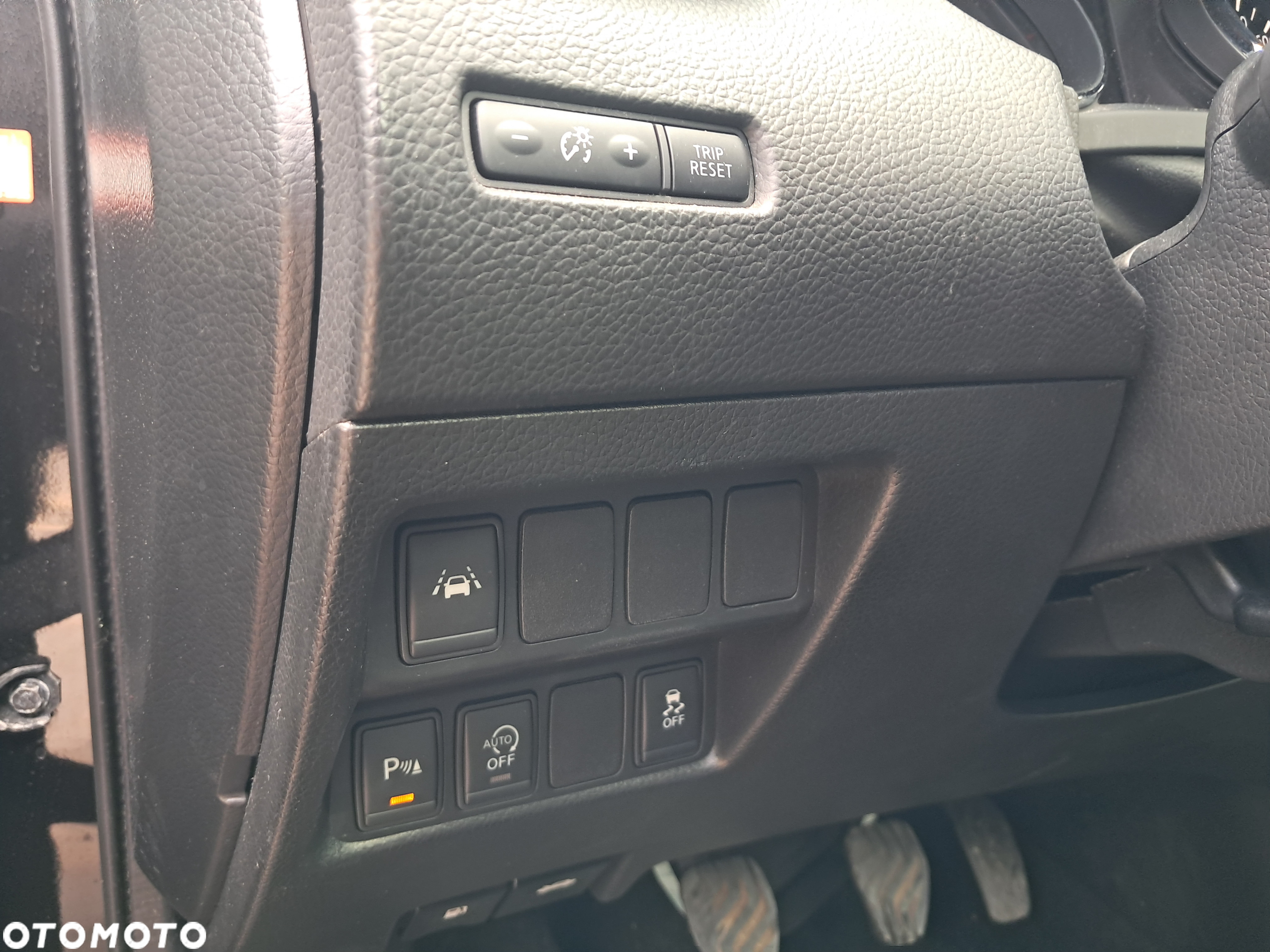 Nissan Qashqai 1.6 DCi Tekna+ - 27