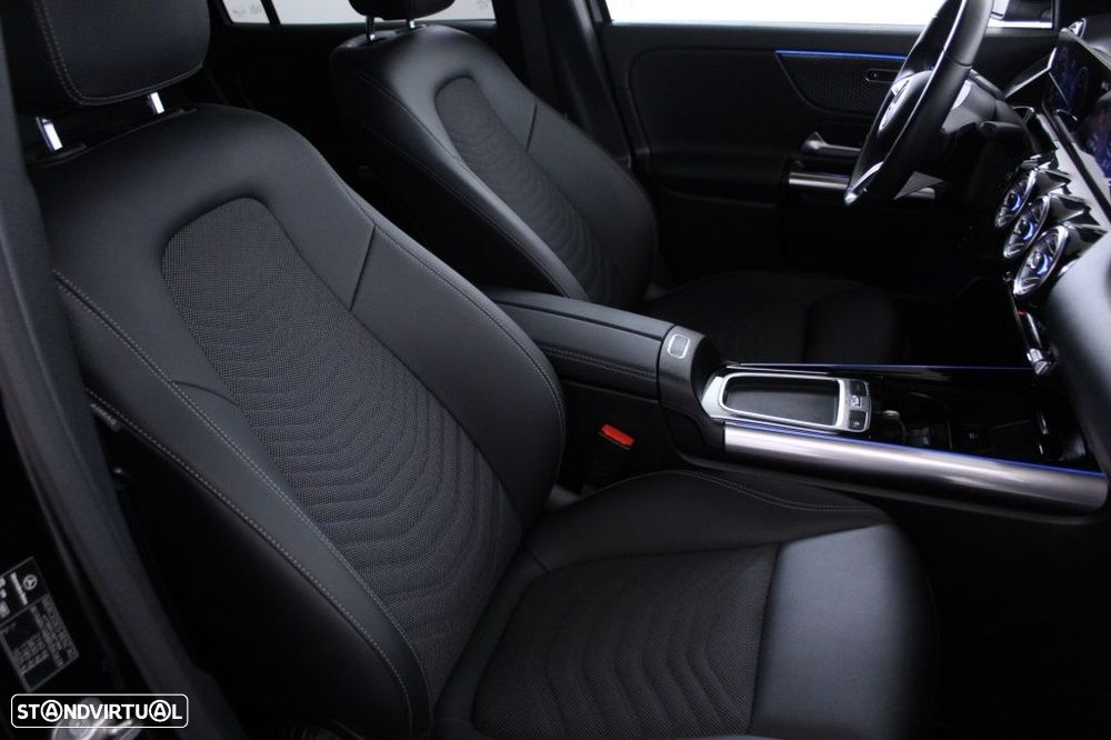 Mercedes-Benz GLA 180 d Progressive - 14