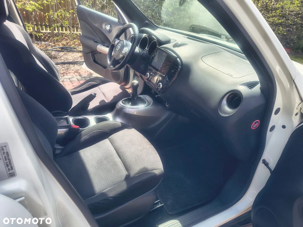 Nissan Juke 1.6 Tekna S&S - 9