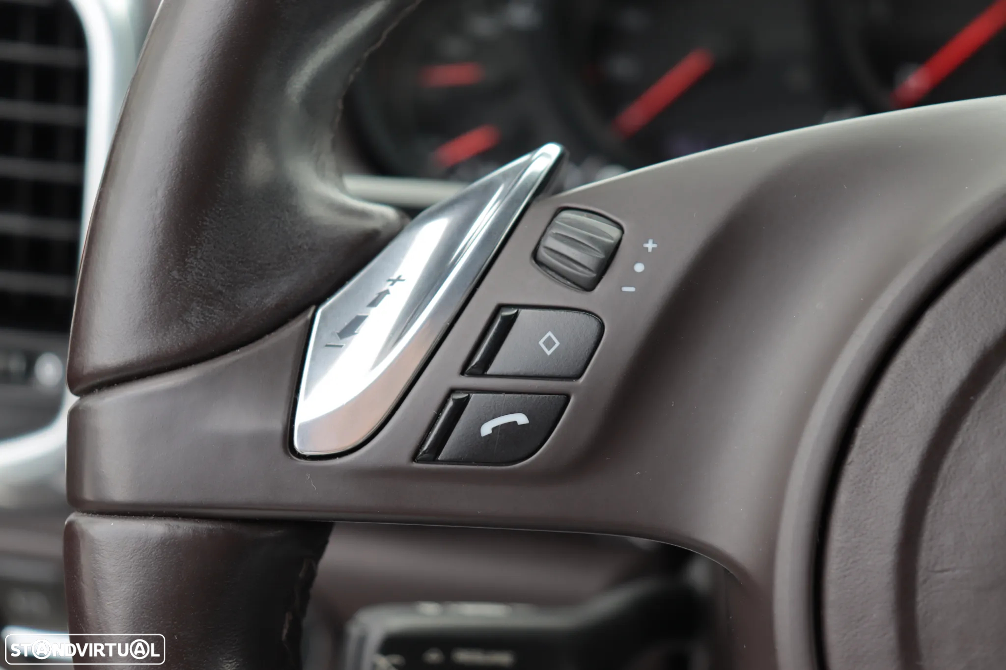Porsche Cayenne Turbo - 26