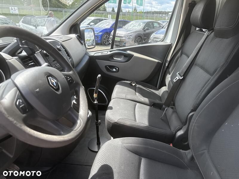 Renault Trafic - 11
