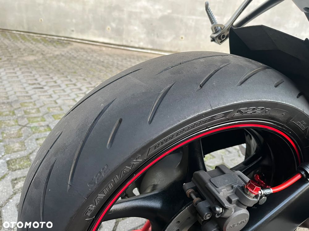 Yamaha R6 - 25