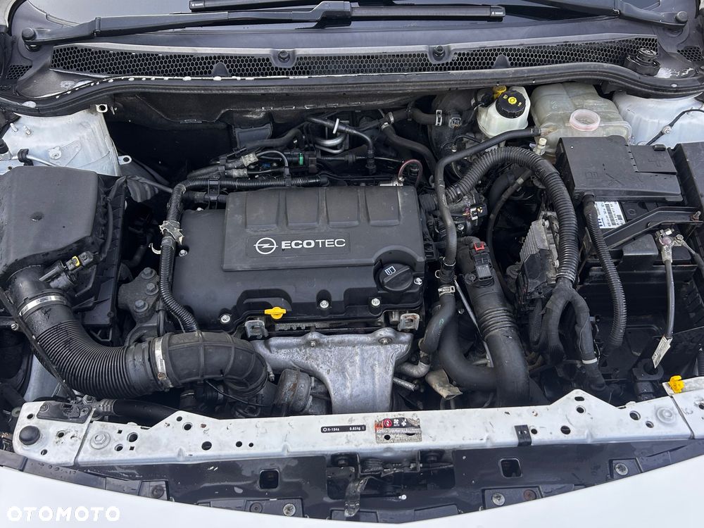 Opel Astra 1.4 Turbo Automatik Style - 25