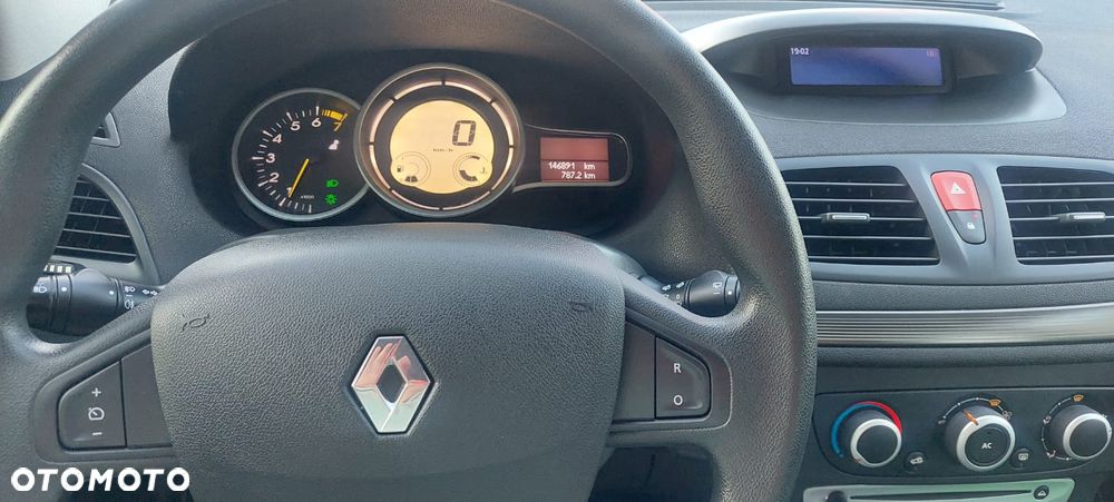 Renault Megane 1.6 16V 110 Dynamique - 19