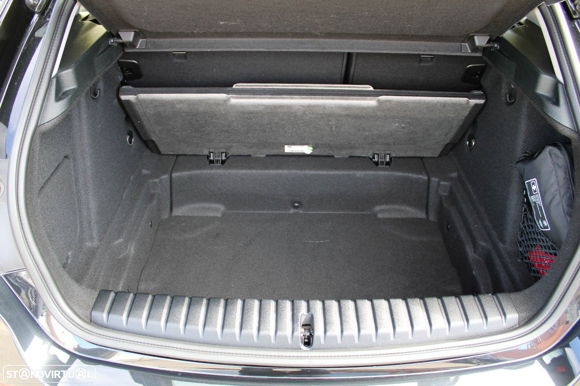 BMW 116 d Advantage Auto - 56
