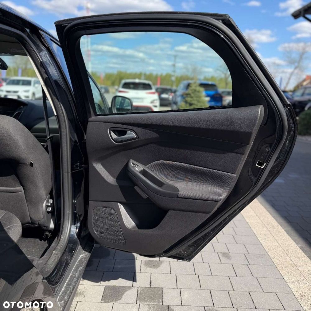 Ford Focus - 30