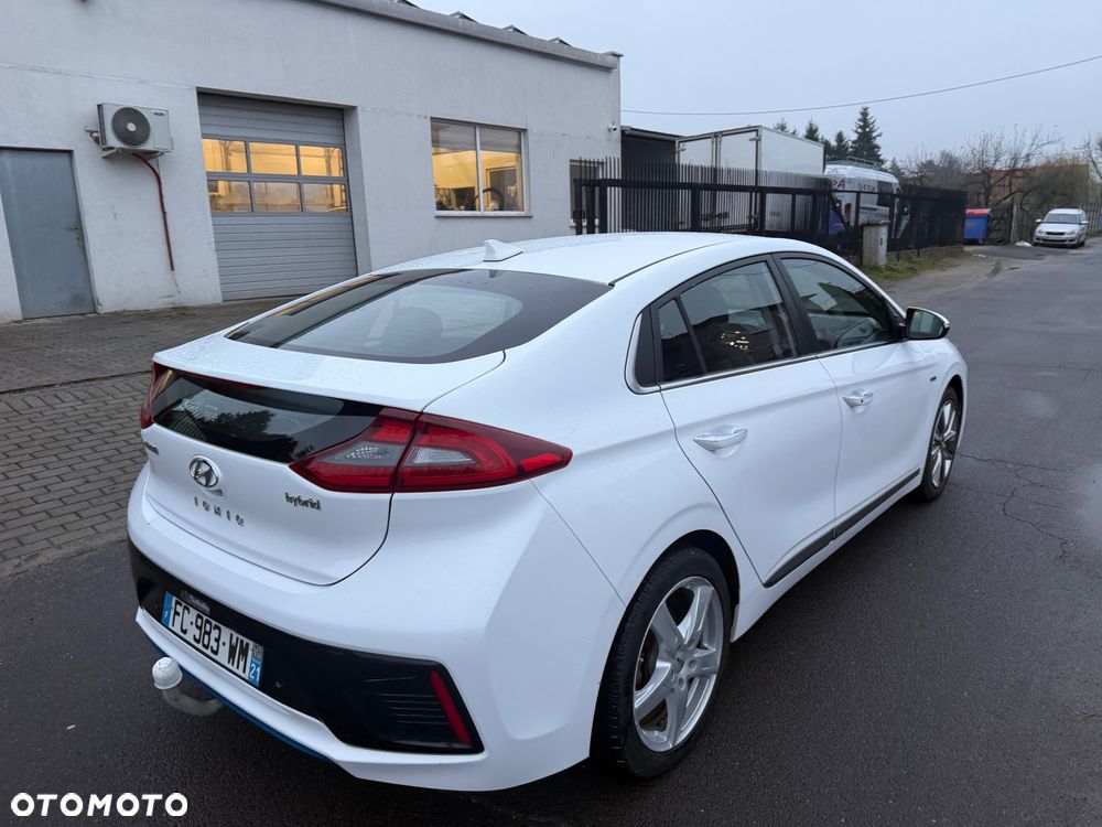 Hyundai IONIQ Hybrid Premium - 5