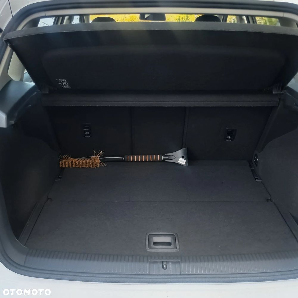 Volkswagen Golf Sportsvan - 33