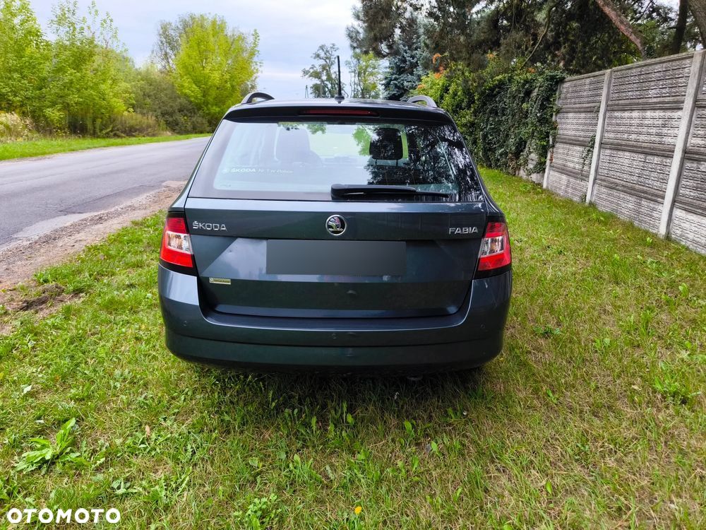 Skoda Fabia - 8