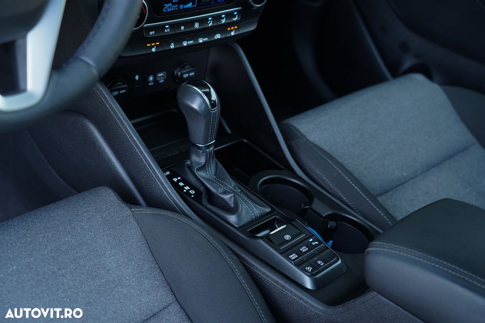 Hyundai Tucson blue 1.6 CRDi 4WD DCT Premium - 23