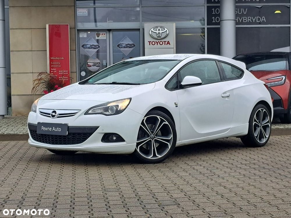 Opel Astra IV GTC 1.6 T Enjoy - 2