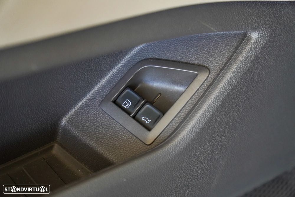VW Multivan 1.5 TSI e-Hybrid Trend DSG - 17