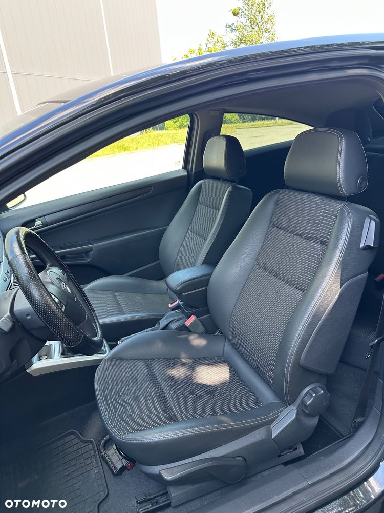 Opel Astra 1.4 Cosmo - 23