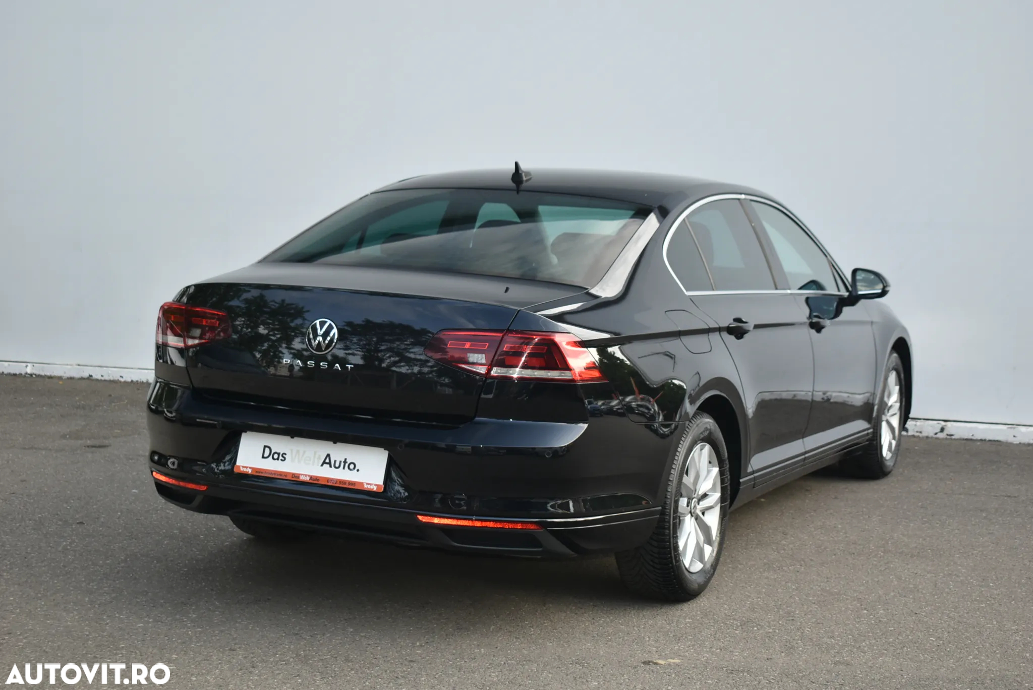 Volkswagen Passat 2.0 TDI DSG Comfortline - 16