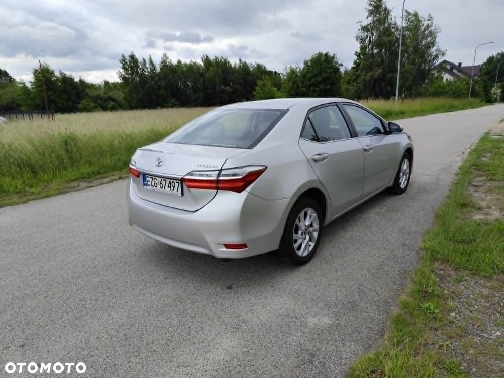 Toyota Corolla 1.6 Premium - 3