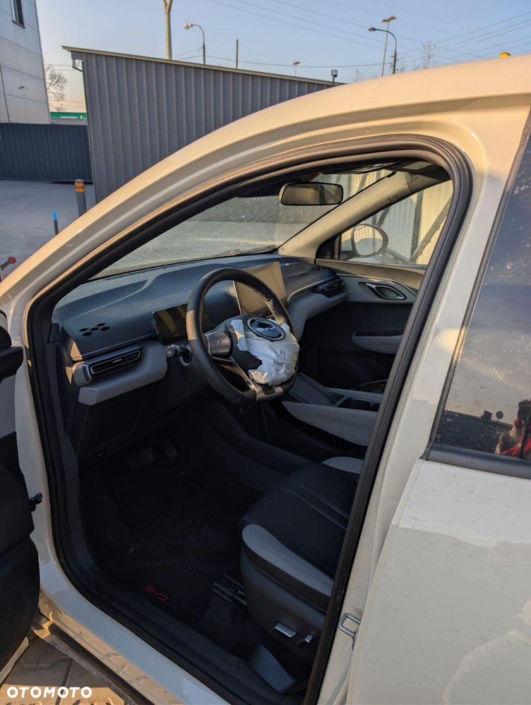 BYD Dolphin Surf 43.2kWh Comfort - 3